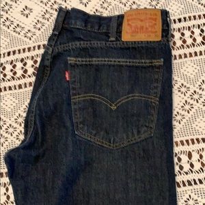 Levi Strauss & Co. 559 - Men’s